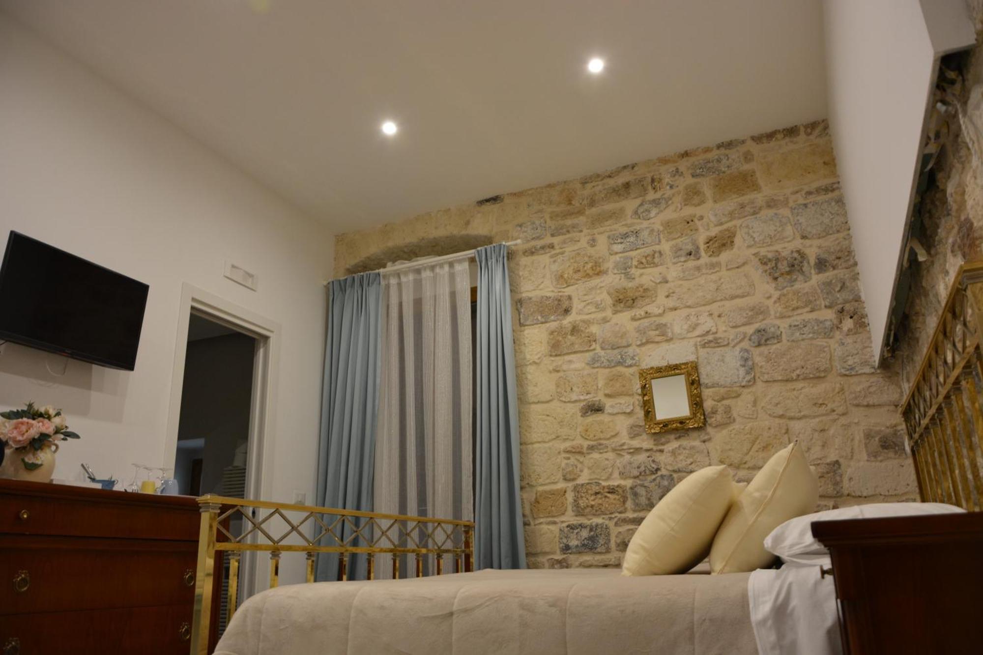 Dimora Del Carmine Otel Bari Dış mekan fotoğraf
