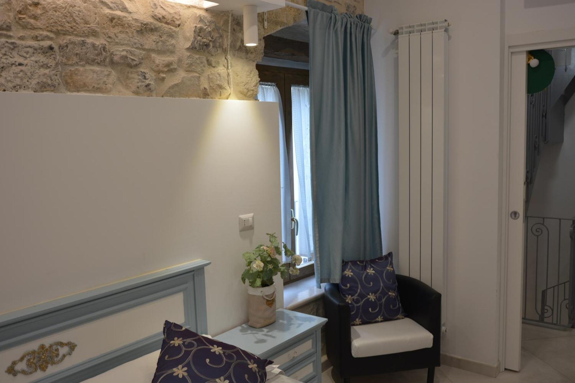 Dimora Del Carmine Otel Bari Dış mekan fotoğraf
